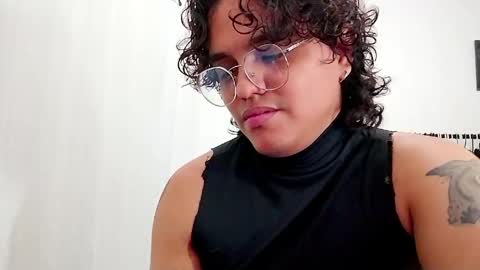 Diane Blosson online show from March 31, 12:34 am