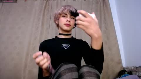 DARA online show from April 21, 2:04 am