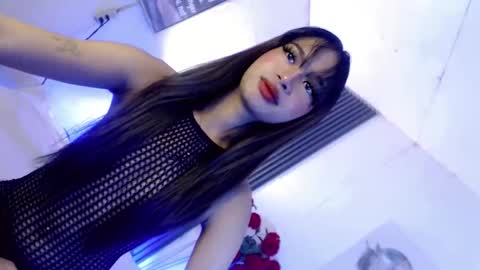 darkxdesire69 online show from January 14, 4:32 am