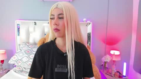 Snapshot of darlyn_tenderhot__ chatting on October 13, 11:00 am darlyn_tenderhot__ online show from October 13, 11:00 am