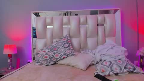 Snapshot of darlyn_tenderhot__ chatting on October 16, 6:47 am darlyn_tenderhot__ online show from October 16, 6:47 am