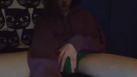 CozyClementine online show from December 18, 7:36 am