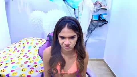 DEMI online show from October 22, 1:24 pm