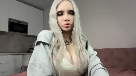 Diana  online show from April 28, 8:35 pm