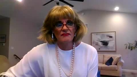 dianeheels online show from January 13, 3:26 pm