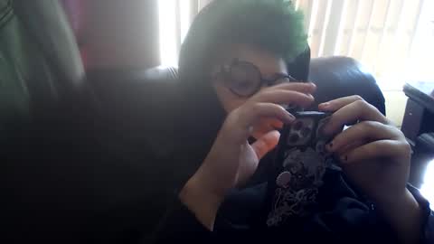 dizzinsweatyy online show from February 5, 7:41 pm