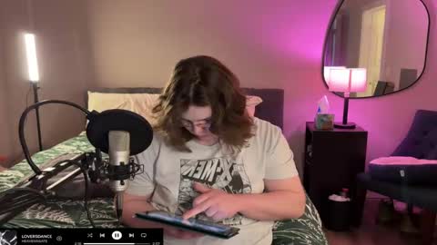 djentslut online show from December 4, 7:50 pm