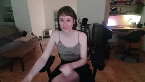 drkswrdgrl online show from March 15, 3:42 am