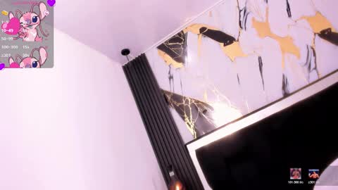 eileenn tanihara online show from December 16, 11:04 am