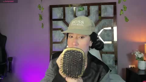 electra_gosselin online show from June 8, 1:50 am