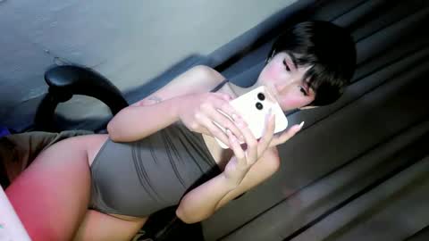 ella online show from March 26, 4:21 pm