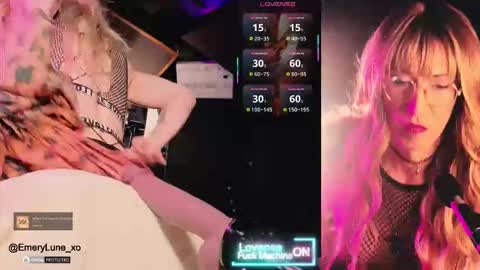 Emery Lune online show from December 22, 6:07 am