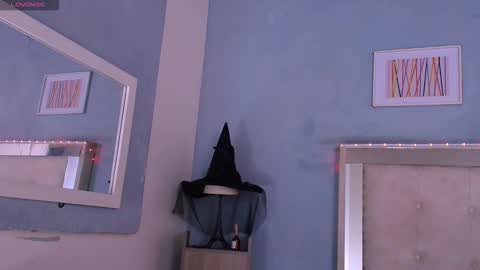 emily_castillo_1 online show from October 20, 3:21 am