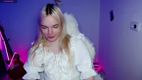 Lia online show from December 19, 3:50 pm