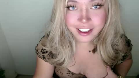 YourDreamGirl Emma  online show from September 19, 1:00 am