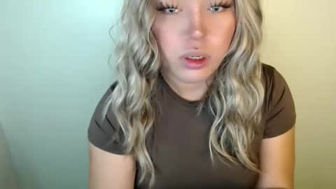 YourDreamGirl Emma  online show from September 26, 4:09 am