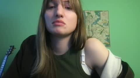 Snapshot of esthergreyplus chatting on February 10, 9:58 pm Esther Grey online show from February 10, 9:58 pm