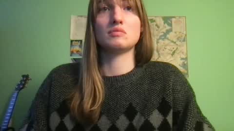 Snapshot of esthergreyplus chatting on February 11, 11:33 pm Esther Grey online show from February 11, 11:33 pm