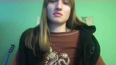 Snapshot of esthergreyplus chatting on February 20, 10:37 pm Esther Grey online show from February 20, 10:37 pm