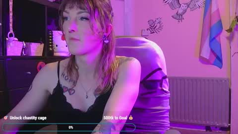 eughelynn online show from January 9, 9:47 pm