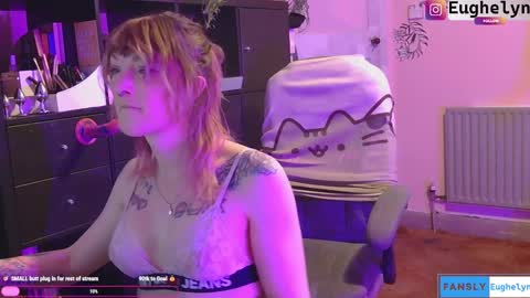 eughelynn online show from February 18, 10:25 pm