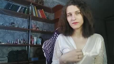 Eva The Princess online show from February 4, 8:30 am