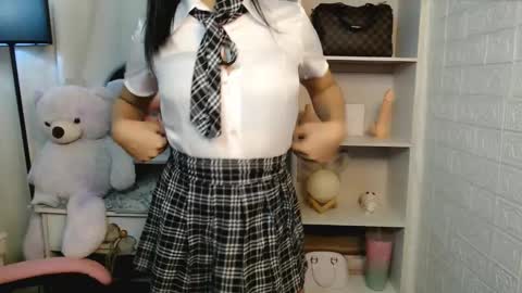 exotictssavie online show from February 18, 5:00 pm