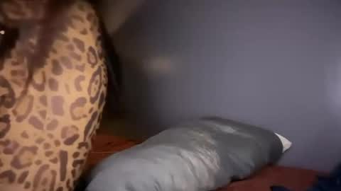 farrahmoanx online show from July 16, 6:36 pm