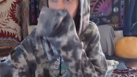 Mossfairy online show from October 11, 6:21 pm