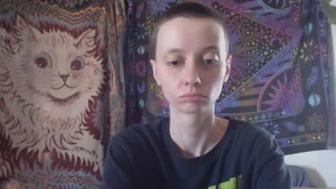 Mossfairy online show from October 18, 4:21 pm