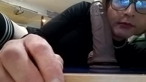 Snapshot of firmfem chatting on October 13, 6:48 am FirmFem online show from October 13, 6:48 am