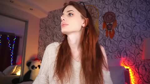 FoxyIrene online show from January 11, 2:25 pm