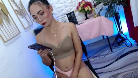 fuckingdoll69xx online show from April 15, 7:58 pm