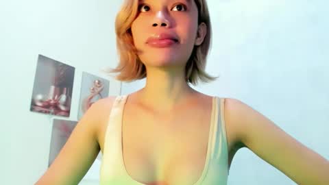 fuckingsexy143 online show from May 6, 2:40 am