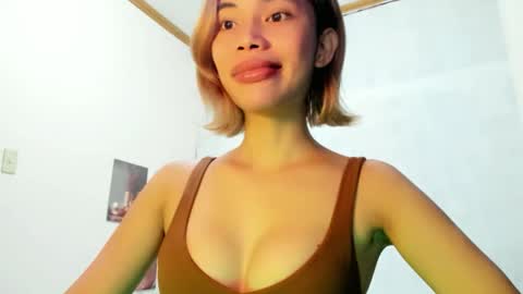 fuckingsexy143 online show from May 7, 2:51 am