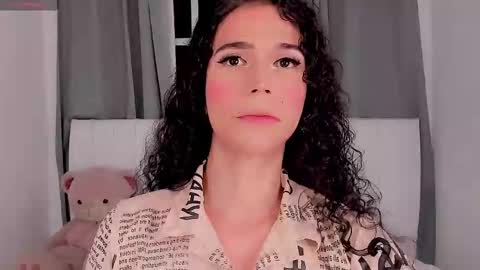 Snapshot of gatitavenecis1 chatting on September 11, 10:34 am Vnecis Marn online show from September 11, 10:34 am
