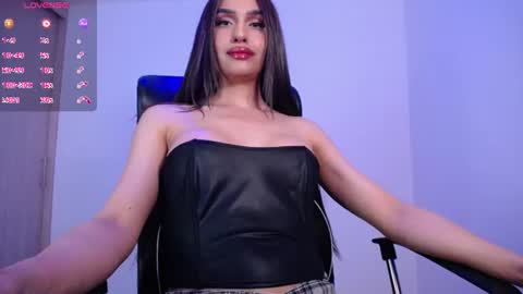 Gia Mint  online show from July 25, 3:48 am