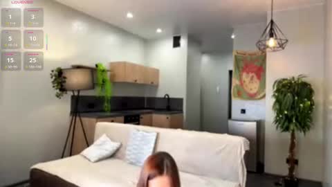 Anna online show from February 13, 2:35 pm