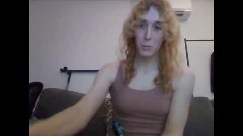 girlw0rm online show from March 5, 1:28 am