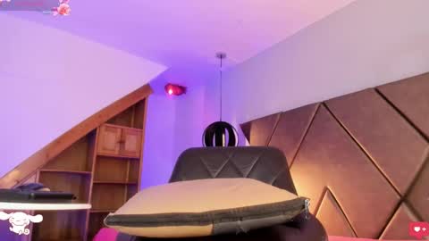 gisellecarteer__ online show from October 6, 9:26 pm