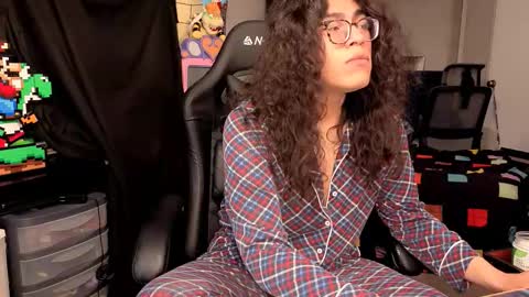 glaceon9 online show from November 14, 3:03 am