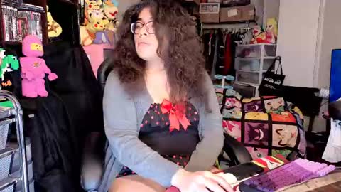 glaceon9 online show from June 18, 2:24 am