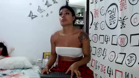 Snapshot of golositha26 chatting on March 10, 3:12 am Valentina online show from March 10, 3:12 am