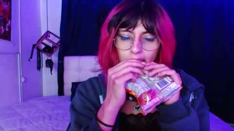 goth_minerva online show from November 3, 1:21 pm