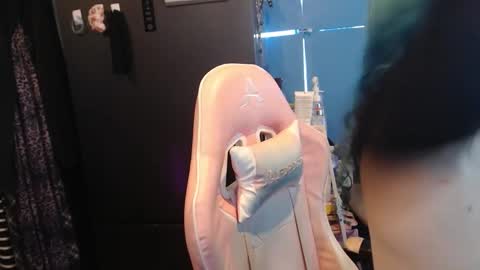 gra_pheebee online show from March 16, 4:49 am