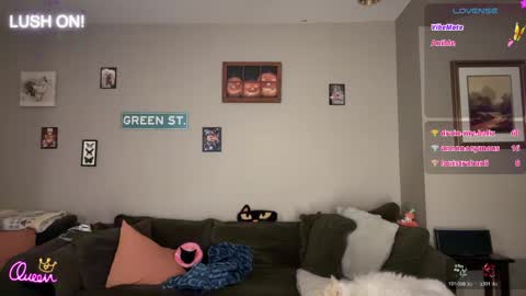 SexQueen Nikki online show from April 25, 4:38 am