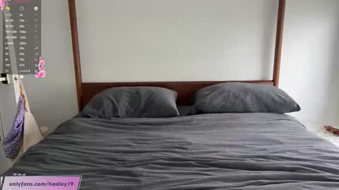 Hadley online show from October 28, 5:22 pm