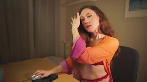 hahayessihaveone online show from December 5, 8:26 pm