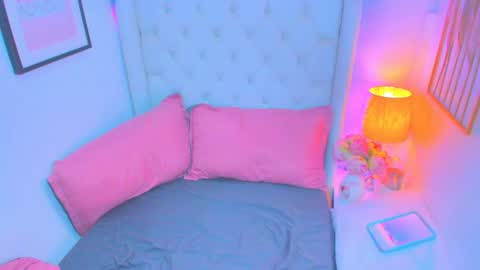 HAILEE HORNY online show from March 6, 12:16 pm