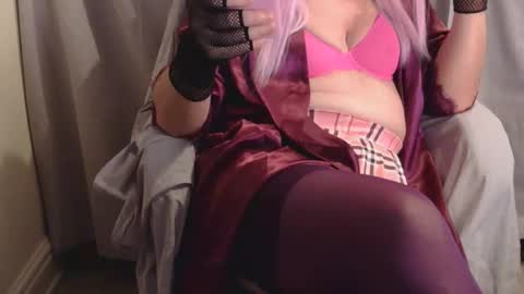 Michelle online show from February 11, 11:45 pm